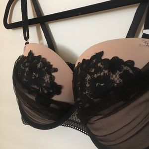 Victoria’s Secret bra